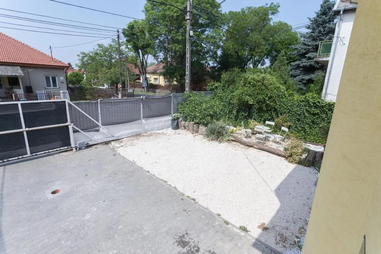 Hi-Bp Garden City Batsanyi Tiny House Near The City Train With Free Parking Budapešť