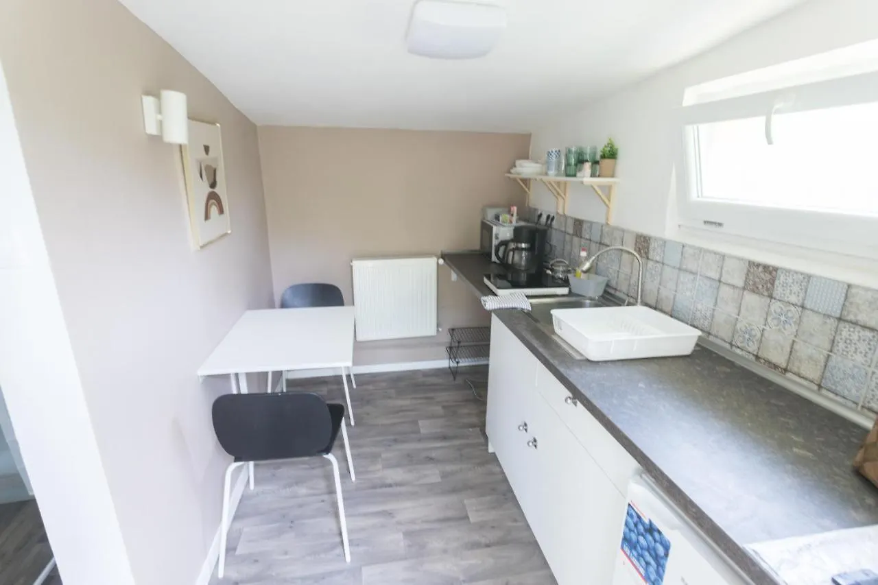 Apartmán Hi-Bp Garden City Batsanyi Tiny House Near The City Train With Free Parking Budapešť