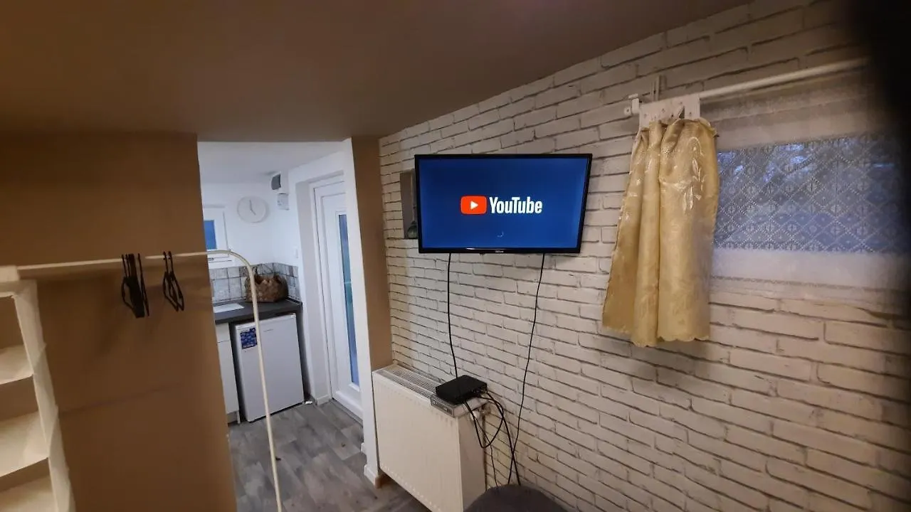 Hi-Bp Garden City Batsanyi Tiny House Near The City Train With Free Parking Budapest